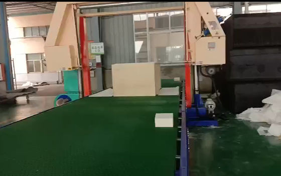 Máquina CNC de espuma de folha de rolos de esponja Divisão horizontal com vácuo