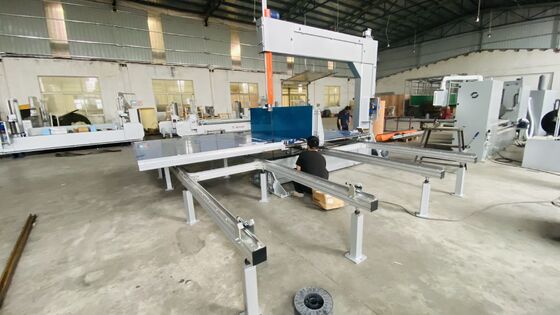 Máquina de corte vertical de espuma de vários materiais com altura de corte de 1250 mm e motor de 2,38 kW para espuma PU e algodão EPE Pearl